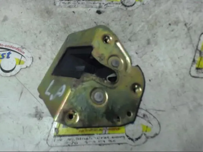 Sliding door lock mechanism, left Peugeot 807