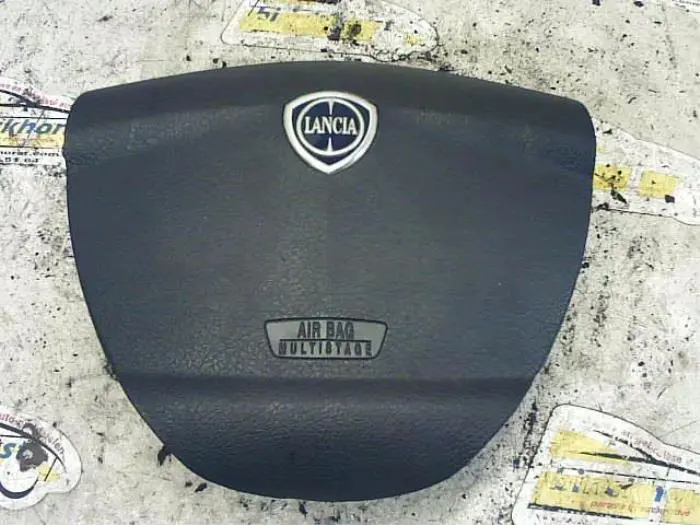 Left airbag (steering wheel) Lancia Y(Psilon)