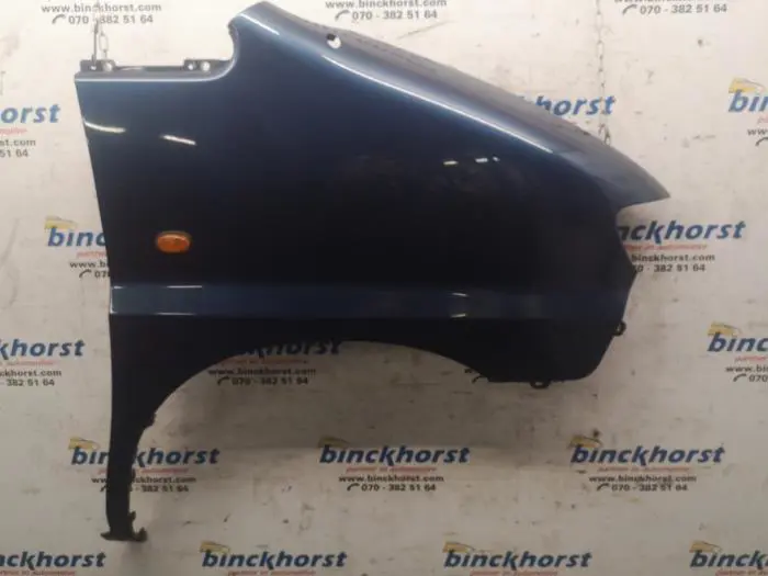 Front wing, right Hyundai H200