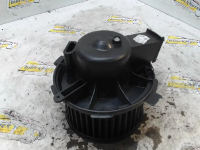 Heating and ventilation fan motor Peugeot 206 PLUS