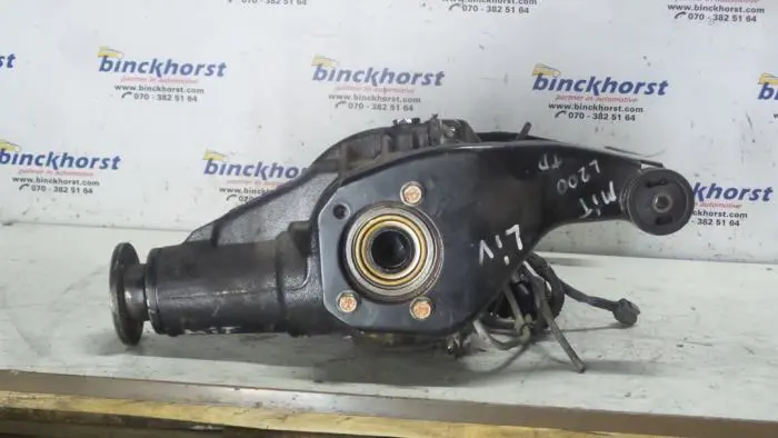 Front differential Mitsubishi L200