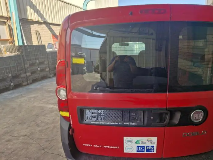 Hecktür Bus-Lieferwagen Fiat Doblo