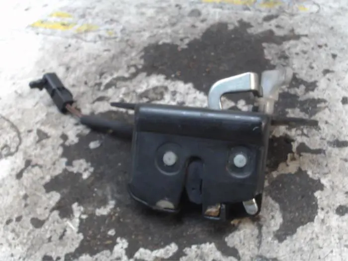 Tailgate lock mechanism Fiat Panda