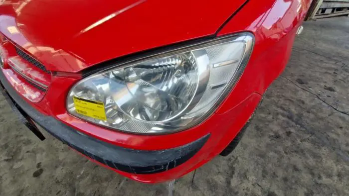 Headlight, left Hyundai Getz