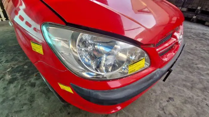 Headlight, right Hyundai Getz