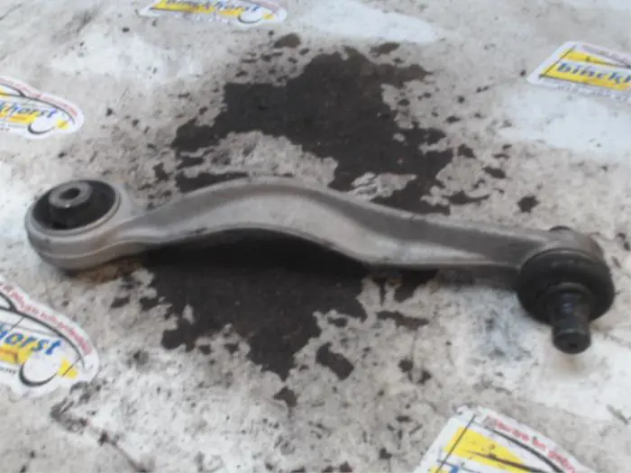 Front upper wishbone, right Audi A4