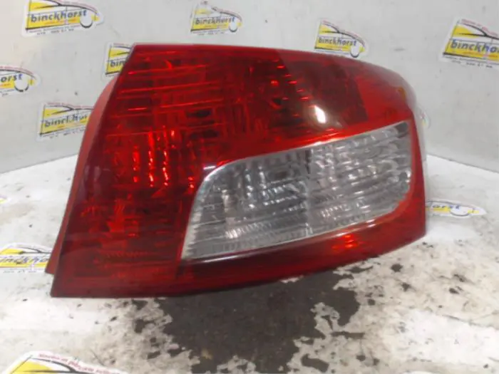 Taillight, right Peugeot 407