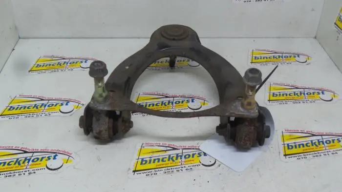Front upper wishbone, right Rover 45