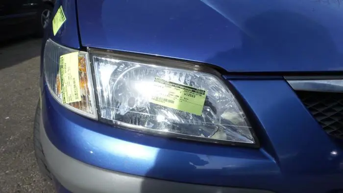 Headlight, right Mazda Premacy