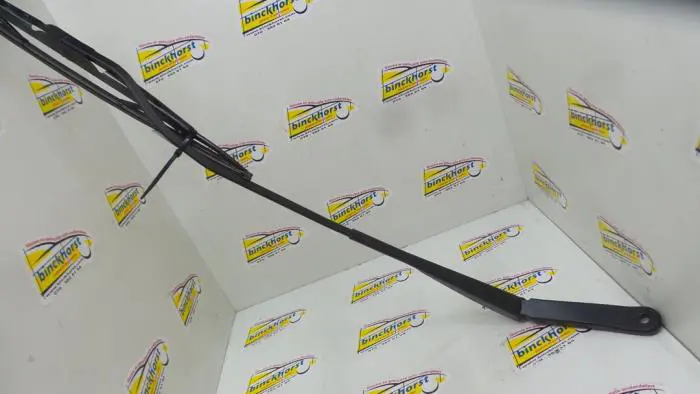 Front wiper arm Renault Fluence