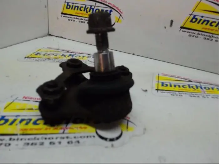 Steering knuckle ball joint Volkswagen Polo